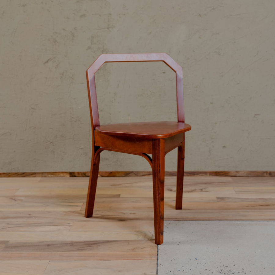 Chowa Chair